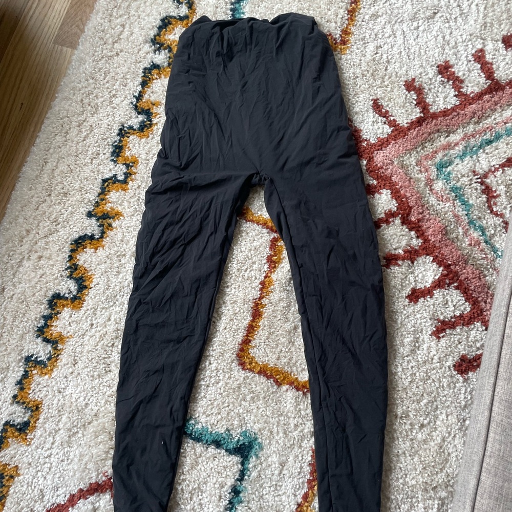 SKIMS High-Waisted Maternity Leggings